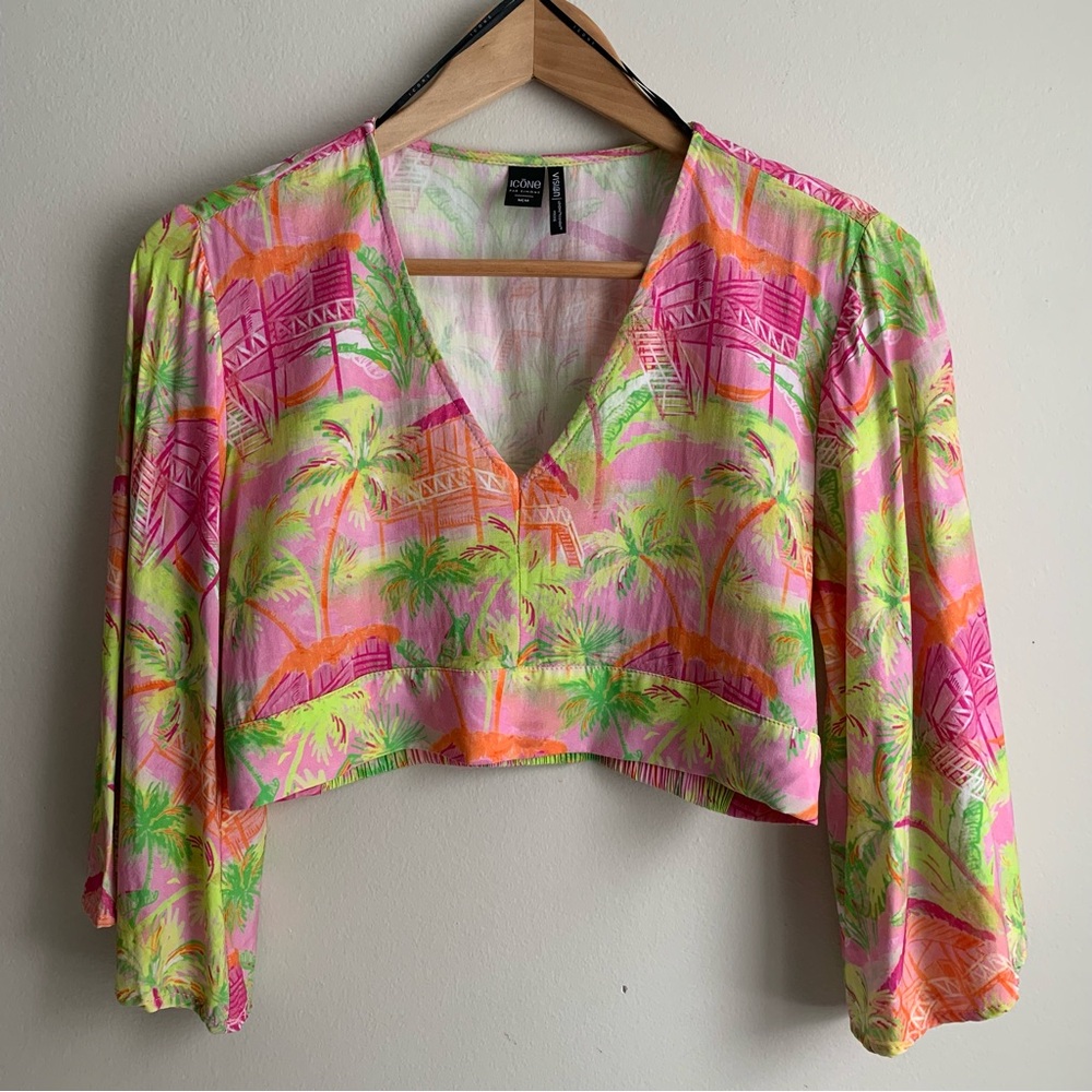 Icone Simons Tropical Print Bell Sleeve Crop Top Blouse Size M